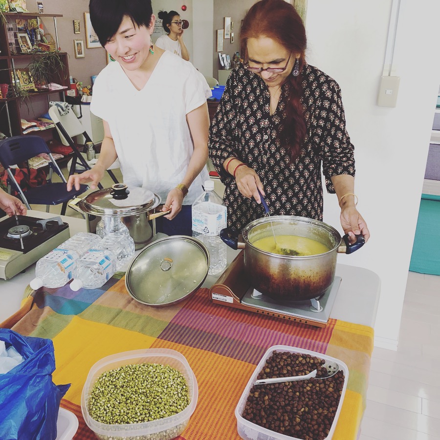 メーダーミチカ先生のヴェーダーンタ初心者クラス