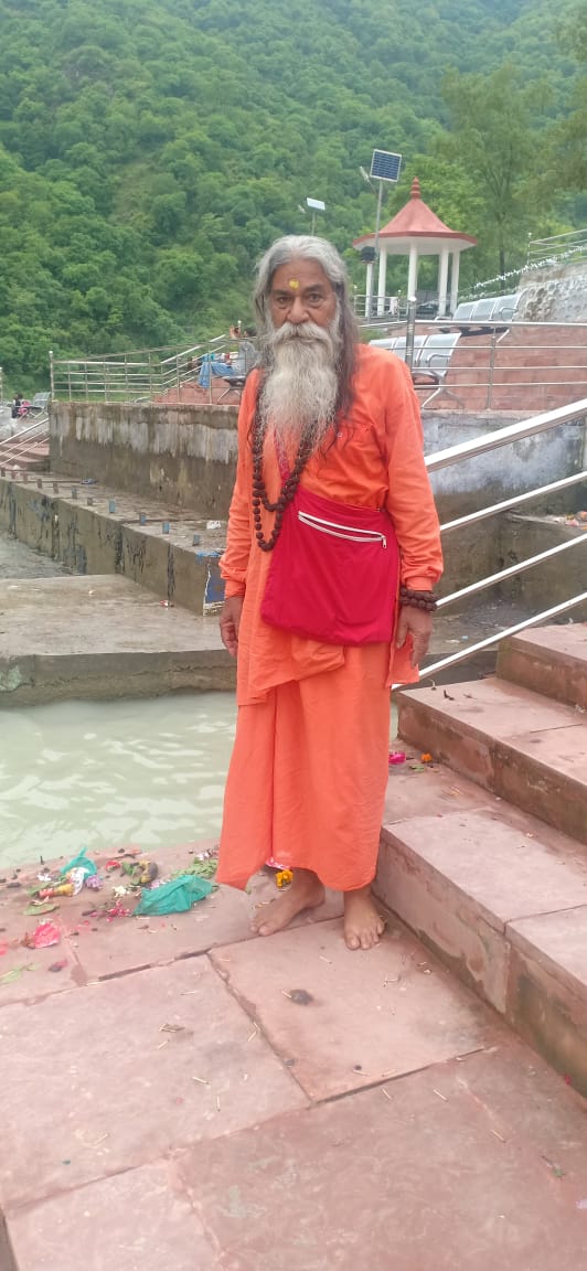 腰を入れて自信をつける　心を自由に。